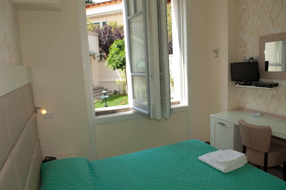 Double Room Single Use photo 1