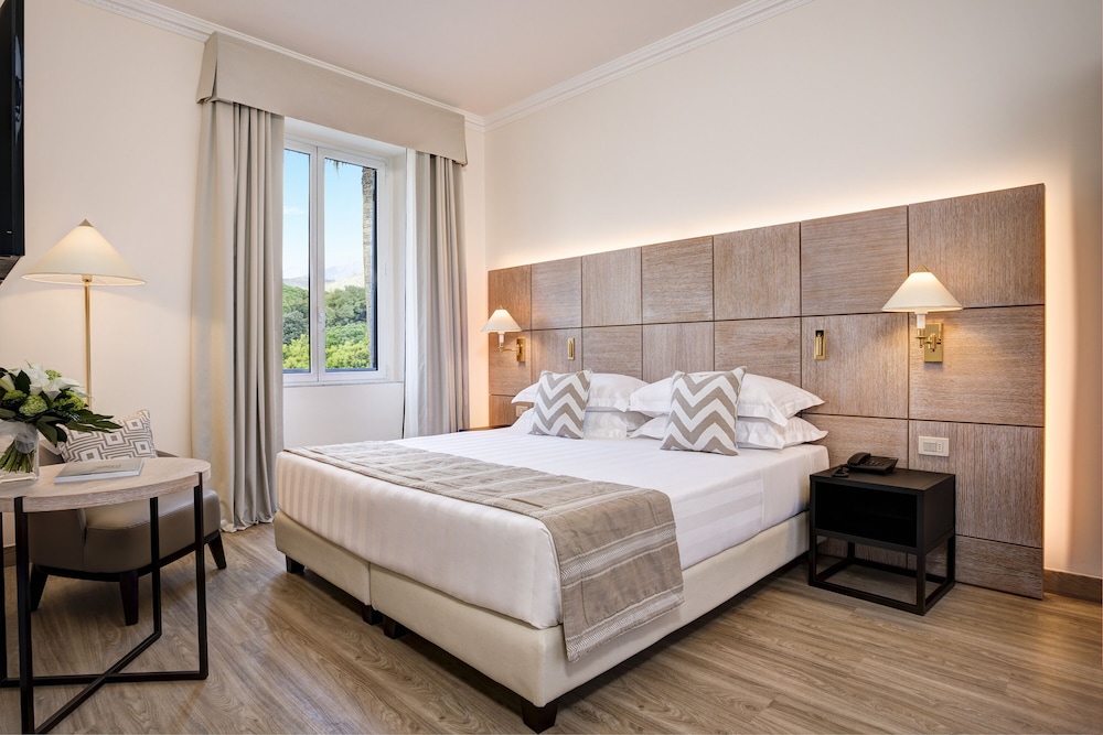 Superior Double Room - Photo 2