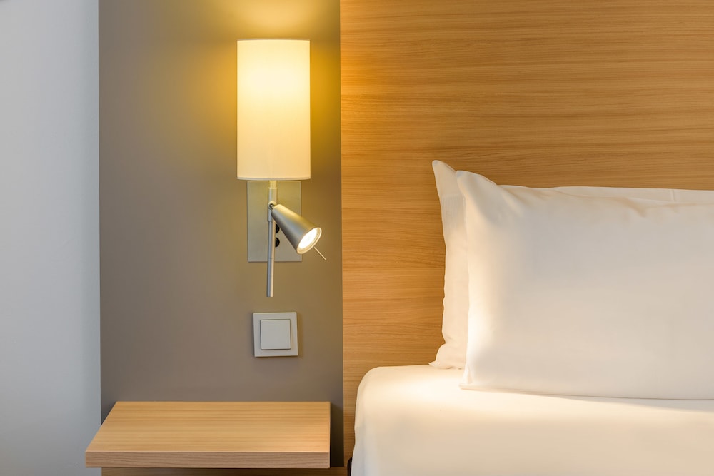 Standard Room, Multiple Beds - Photo 3