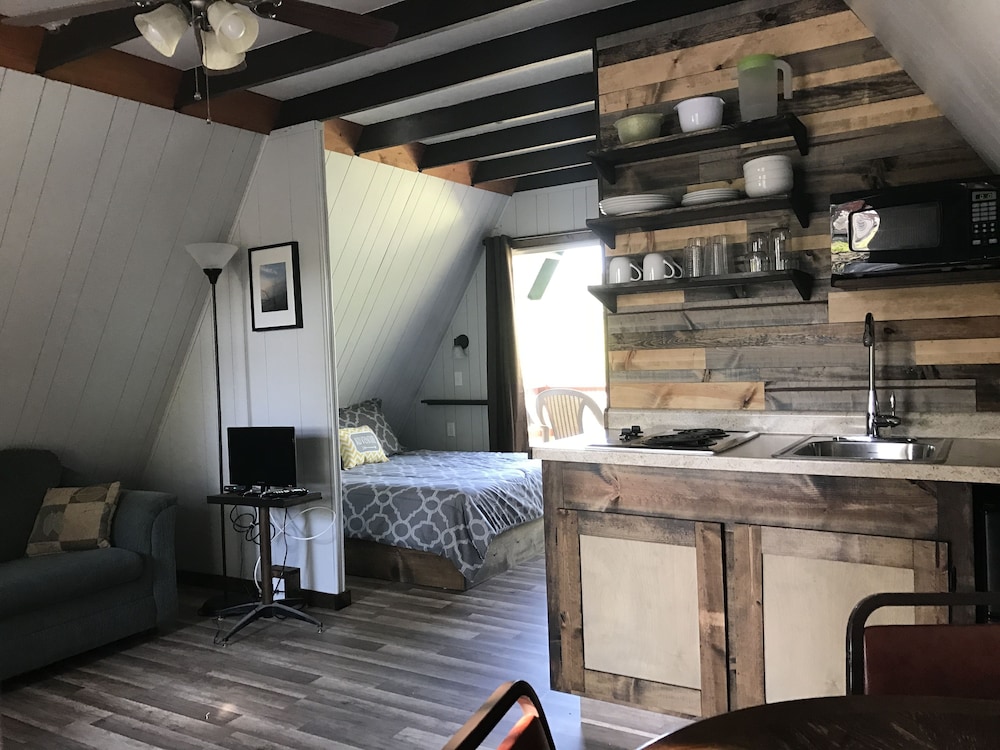 Cabin, Private Bathroom (A - 112) photo 2