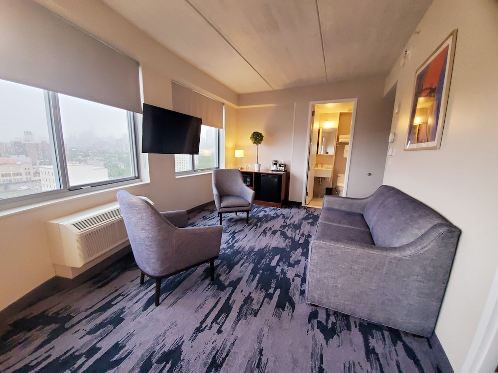 Suite, 1 Bedroom photo 2