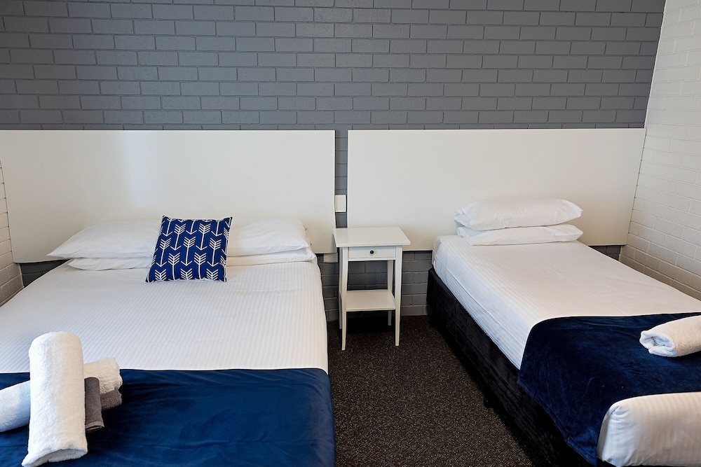 Standard Double plus Single Room photo 2