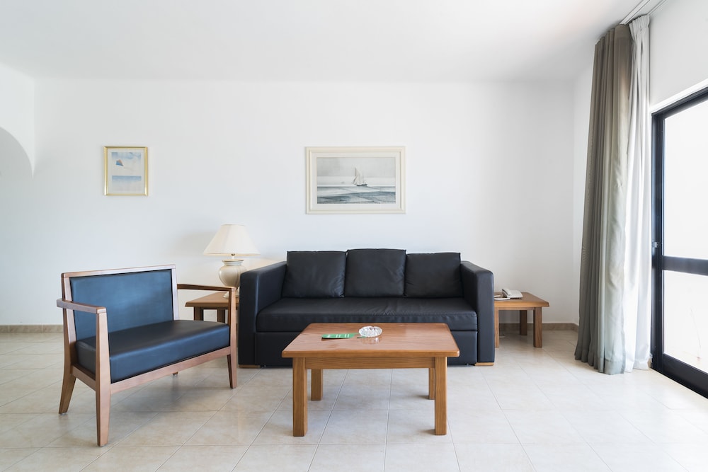Superior Apartment, 3 Bedrooms photo 3