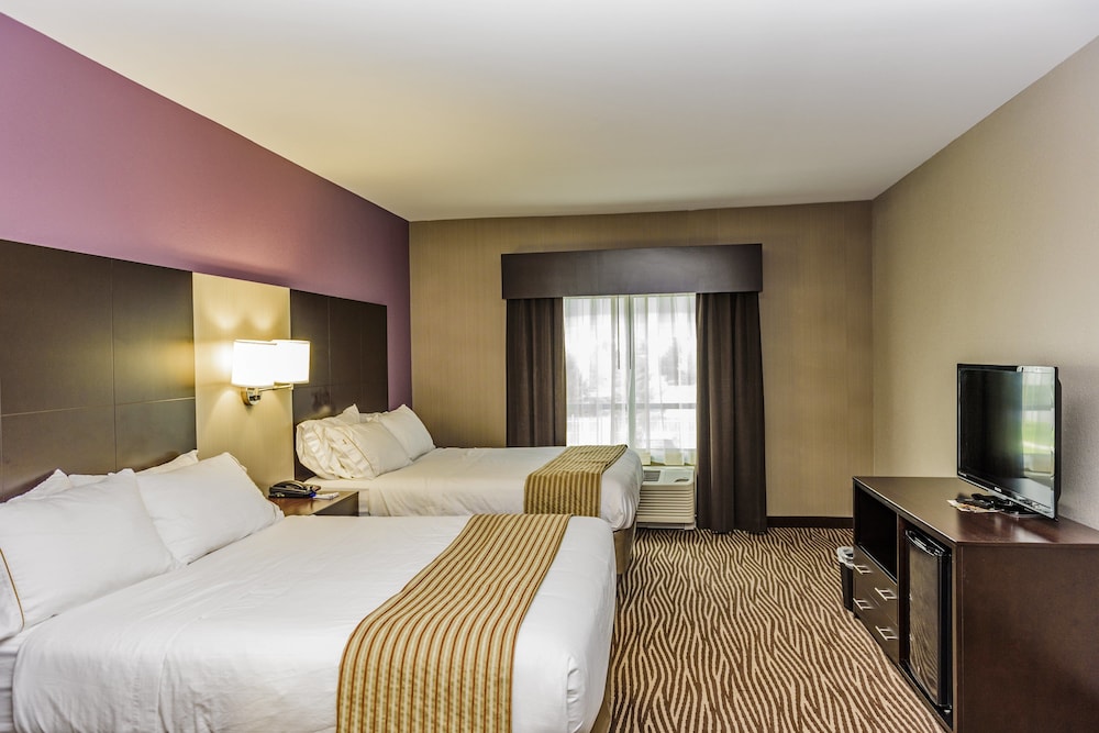 Standard Room, 2 Queen Beds, Accessible (Mobility Roll-In Shower) photo 1