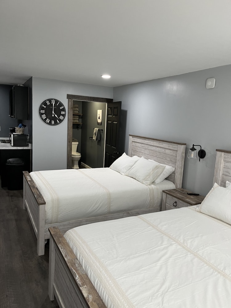 Basic Room photo 2