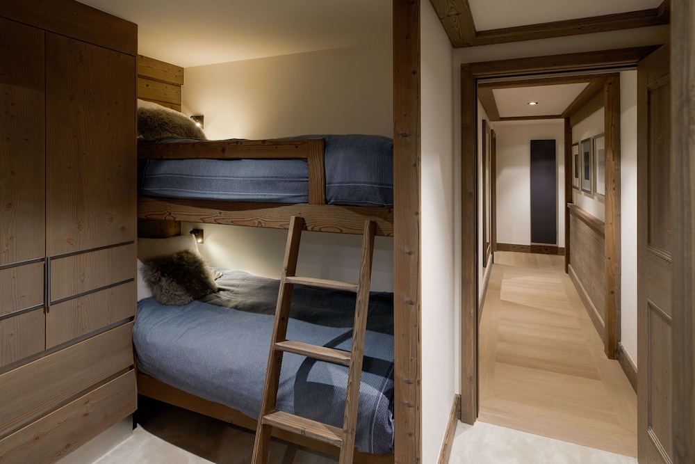 Three-Bedroom Prestige Family Apartment photo 1