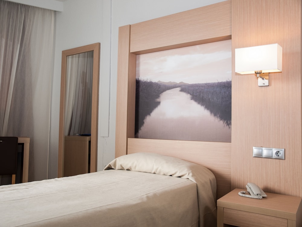 Single Room, Balcony photo 2