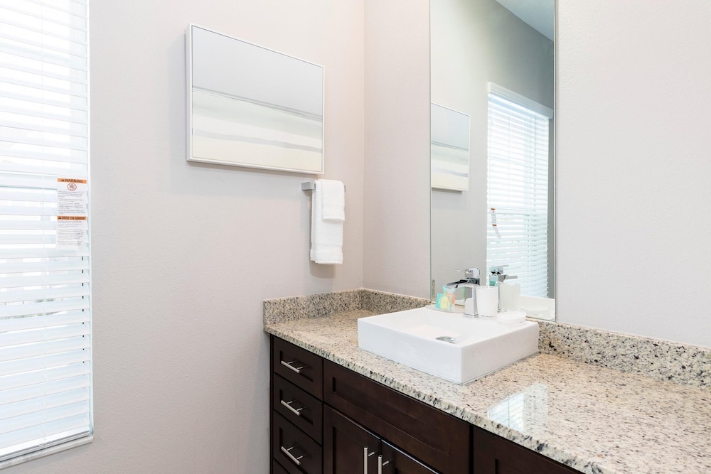 4 BR 4 BA Villa 5min Disney Family Getaway, Billede 2