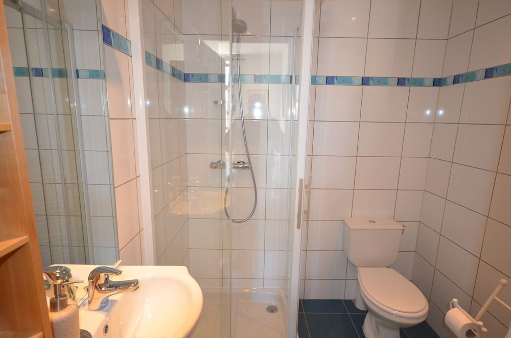 Standard Double Room, Private Bathroom, Mountain View (Chambre Aqua) photo 2