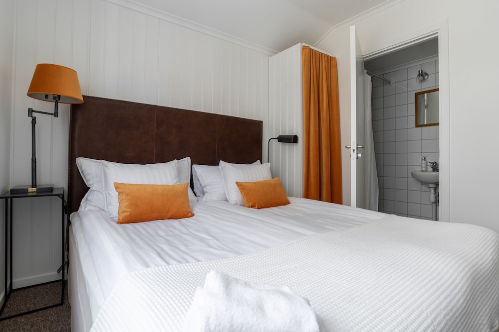 Basic Double Room photo 3
