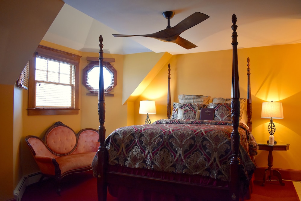 Classic Room