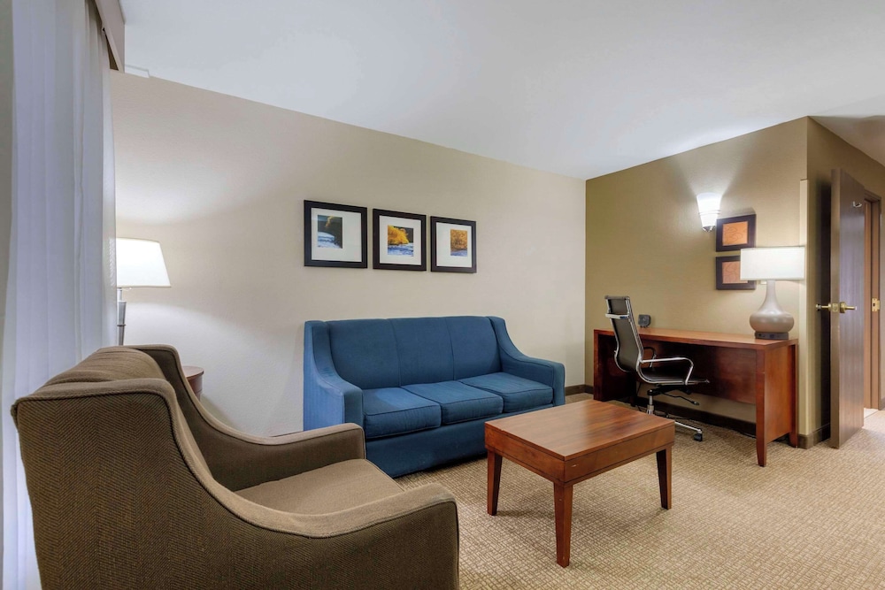 Suite 2 Doubles Non Smoking 2 person Sofabed photo 1