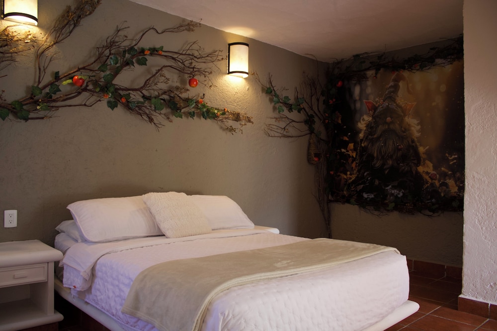 Room, 1 Double Bed, Pets Allowed, Mountain View
