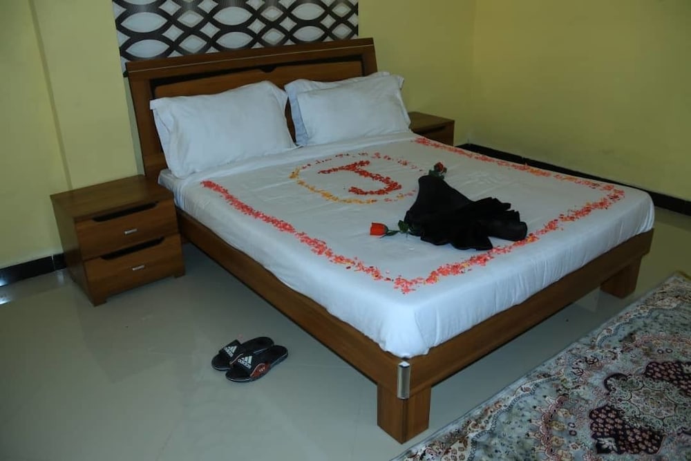 Double Room, 1 King Bed, Accessible, Mountain View photo 3