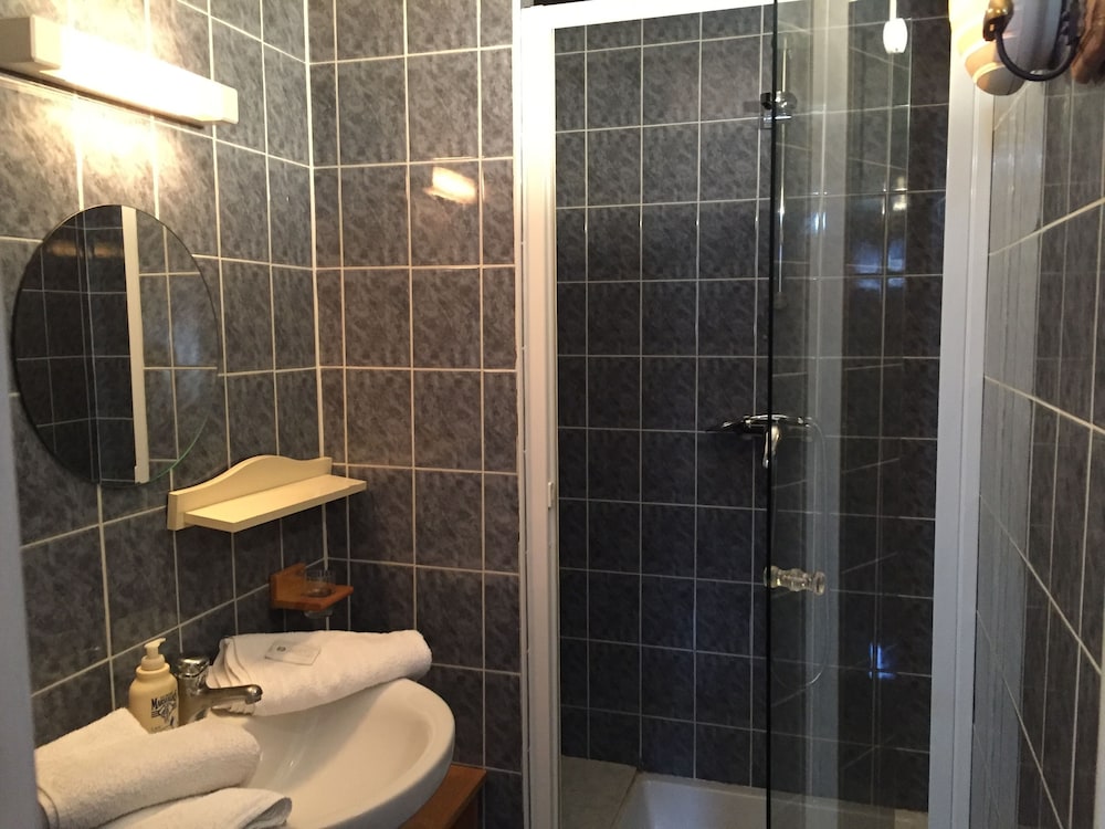 Room N°5 photo 2