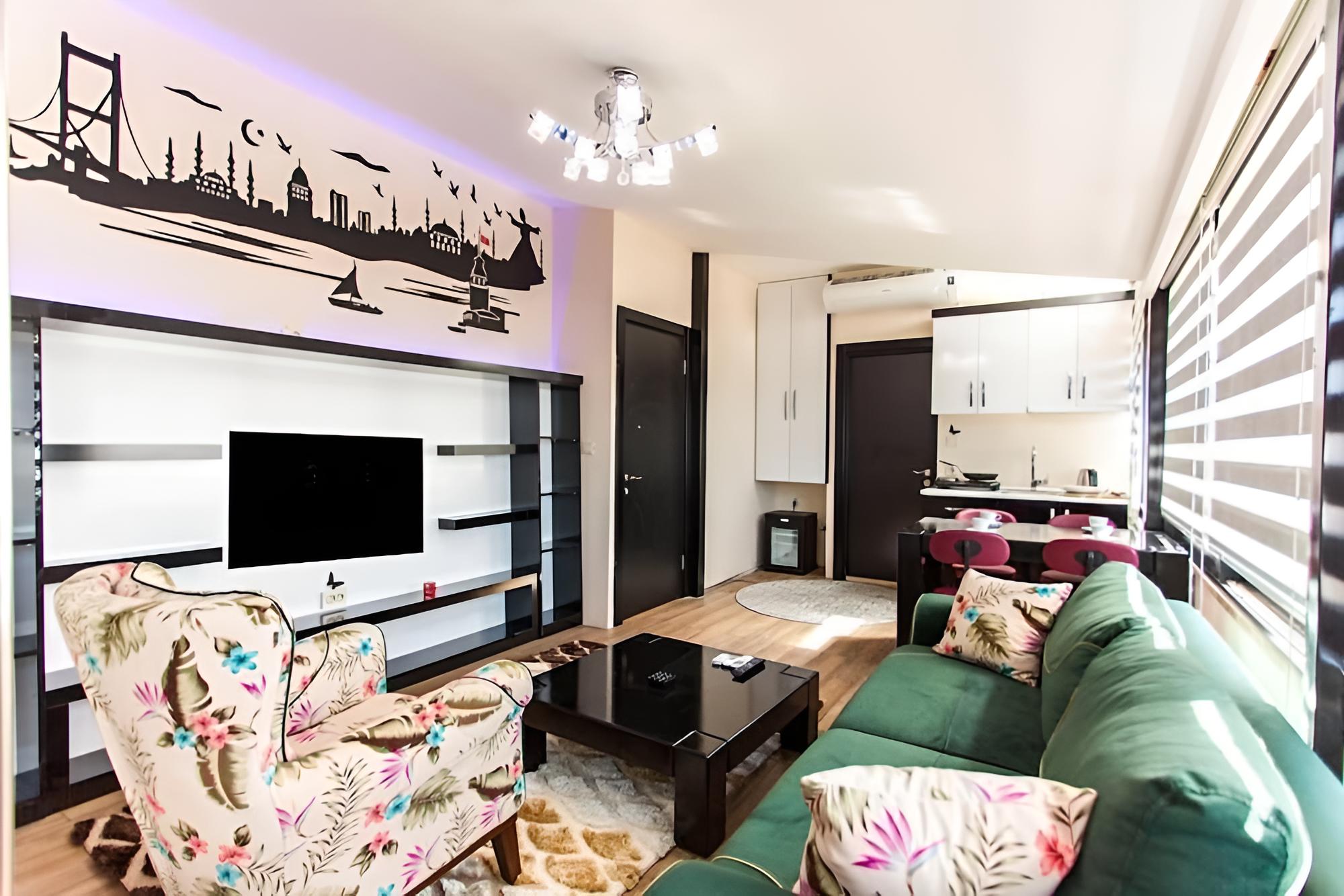 Luxury Apartment, 1 Double Bed, Smoking, Jetted Tub photo 3