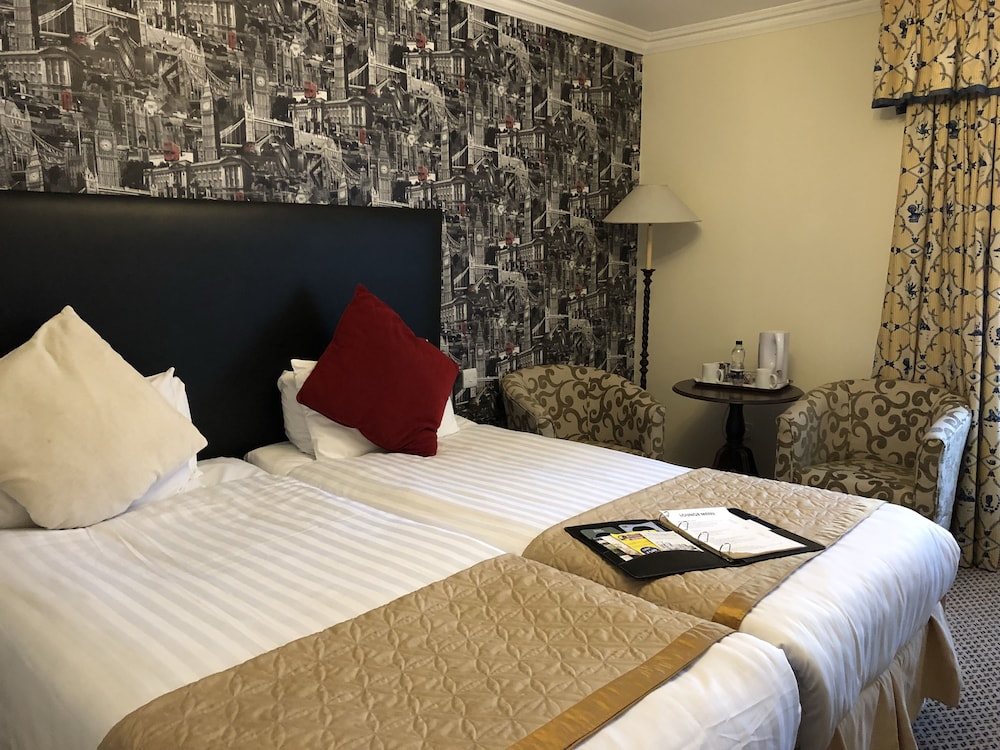 Standard Twin Room, 2 Twin Beds photo 2