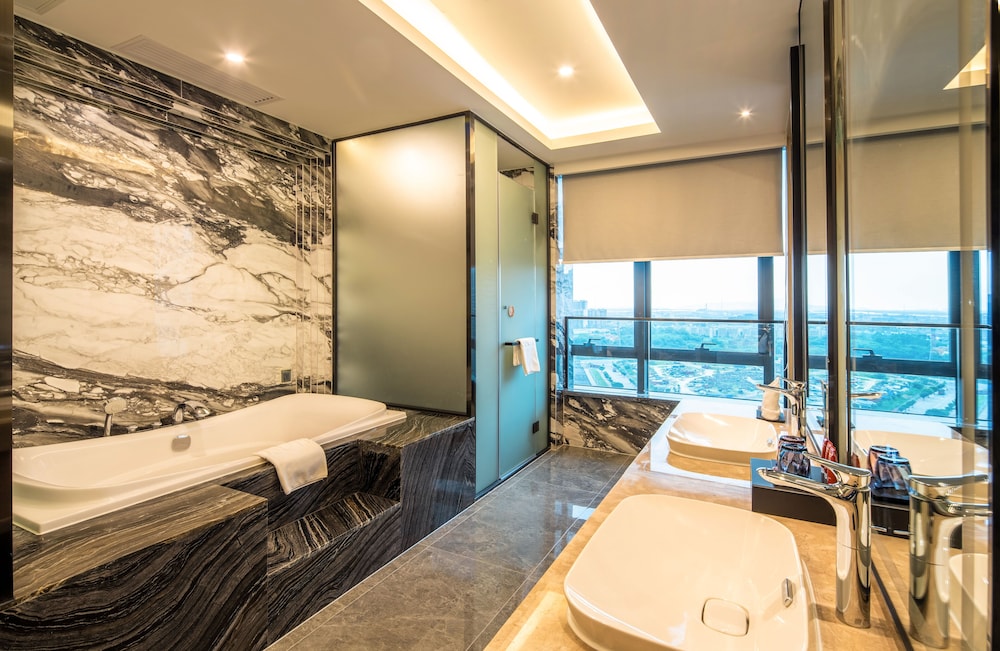 Executive Suite photo 2