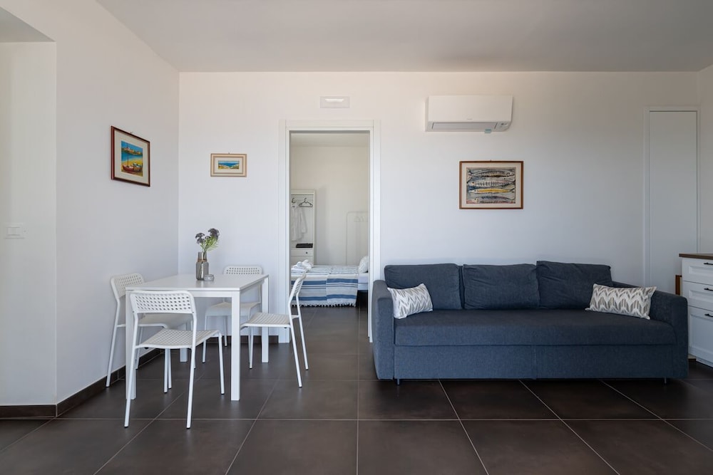 Apartment photo 1