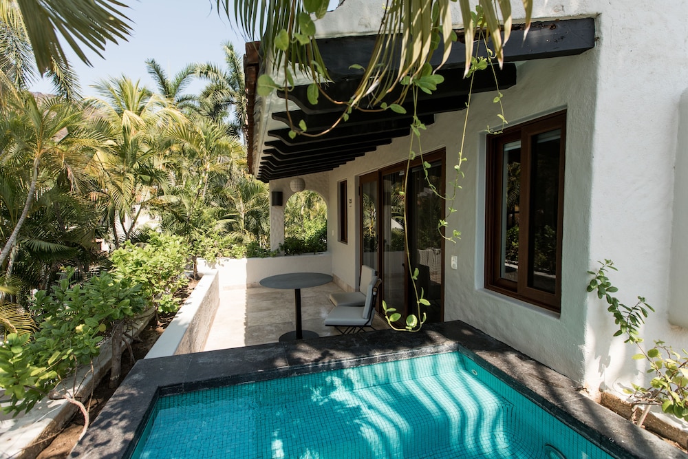 Room, 1 King Bed (Plunge Pool) - Photo 1
