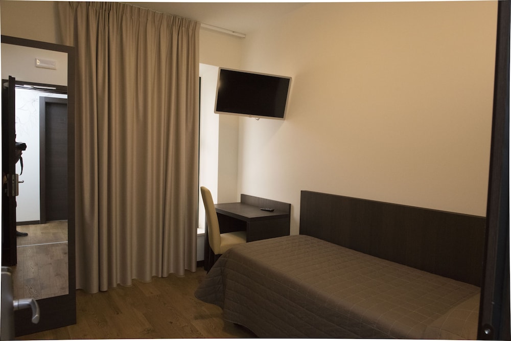 Single Room photo 2