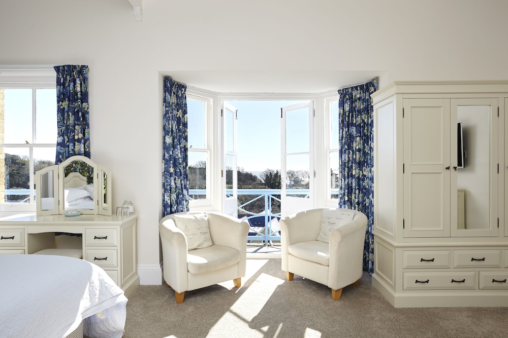 Deluxe Double or Twin Room, Ensuite (Room 2) photo 3