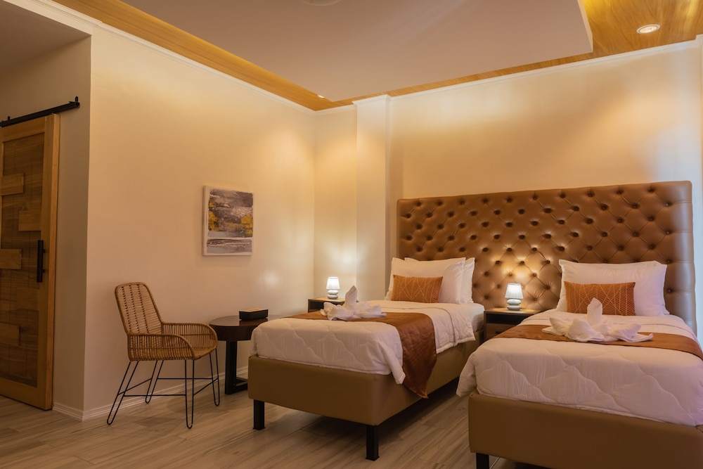 Superior Twin Room, 1 Bedroom, Garden View, Poolside