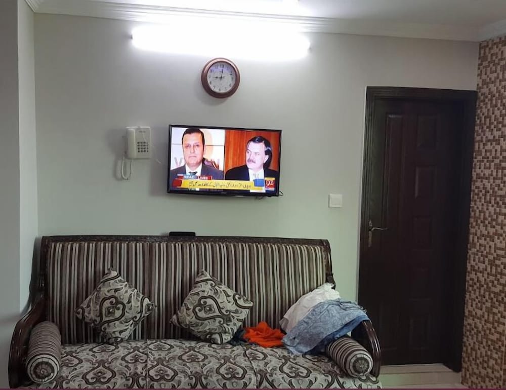 Deluxe Triple Room photo 2