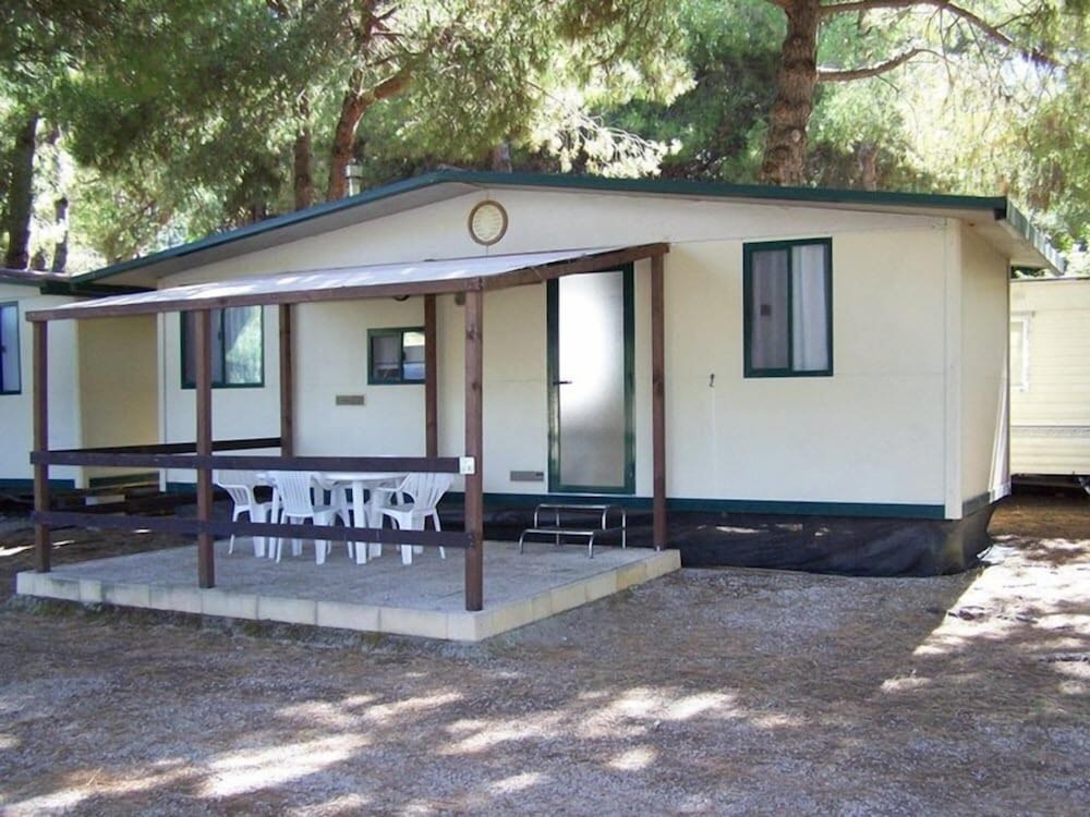 Mobile Home, 2 Bedrooms, Kitchenette photo 2