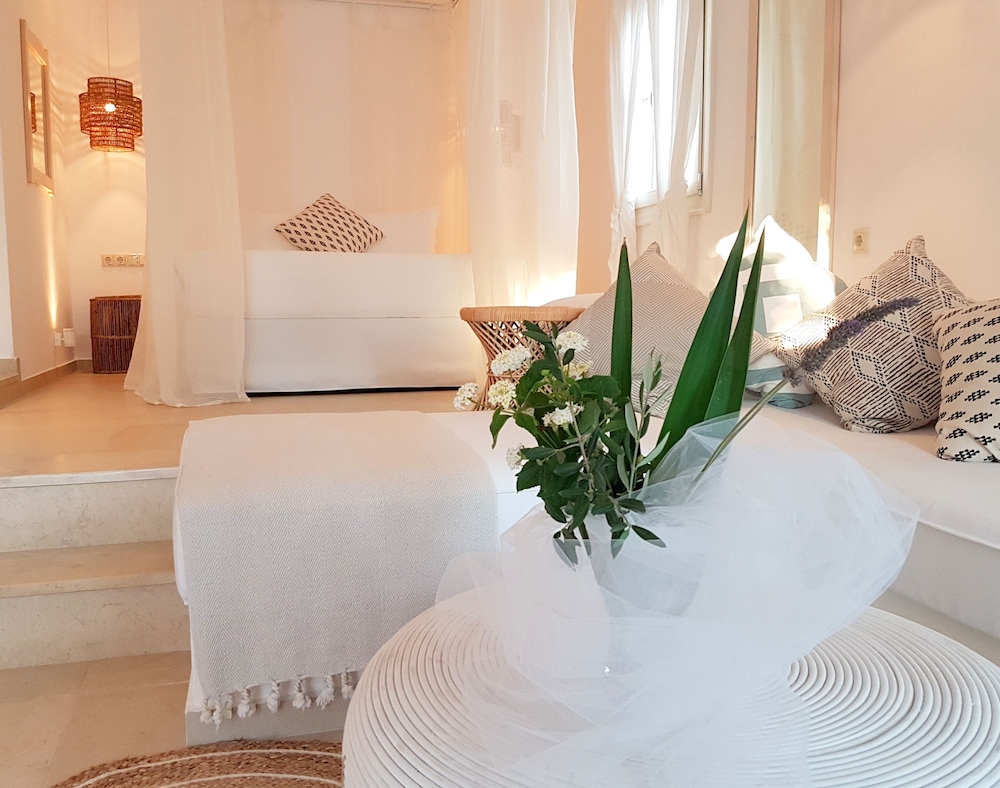 Honeymoon Suite, Kitchenette, Sea View photo 1