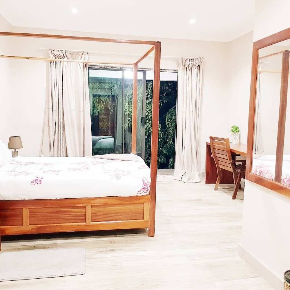 Basic Double Room photo 2