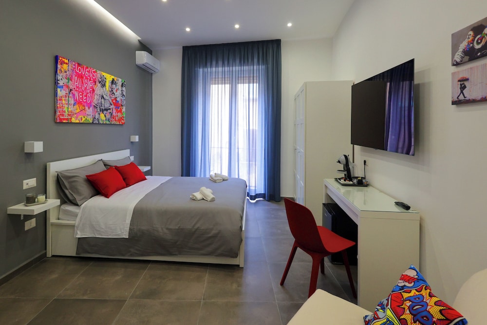 Deluxe Room, Balcony, City View