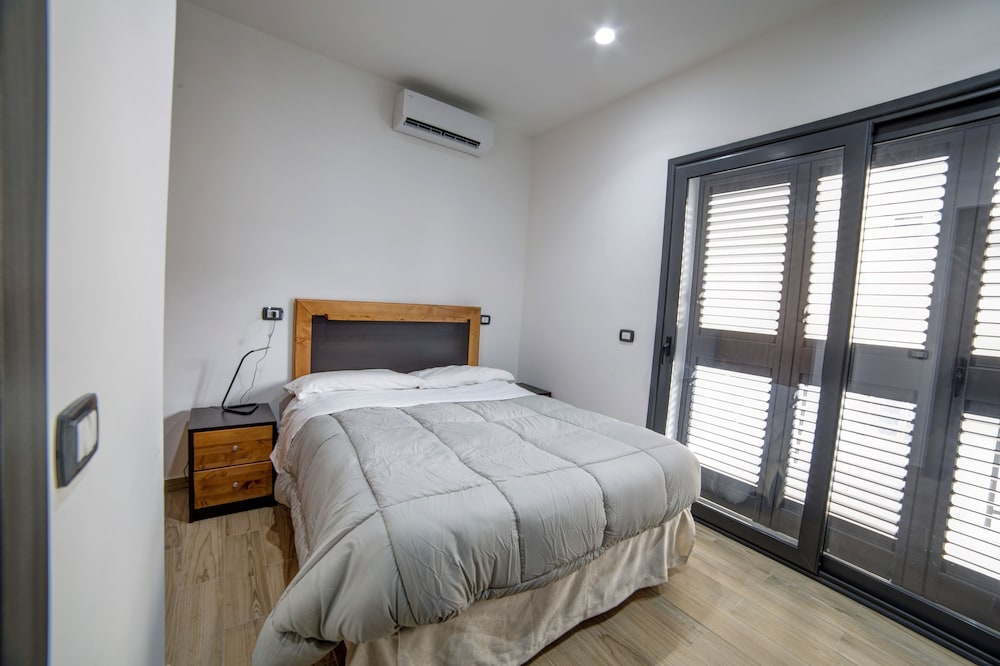 Basic Double Room