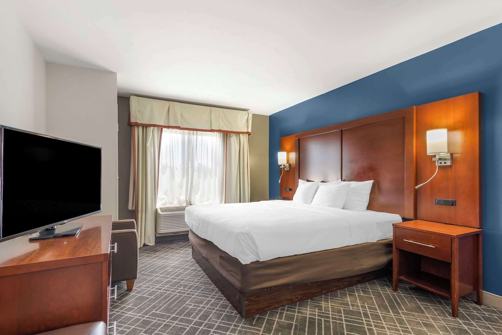 Suite, Non Smoking - Photo 1