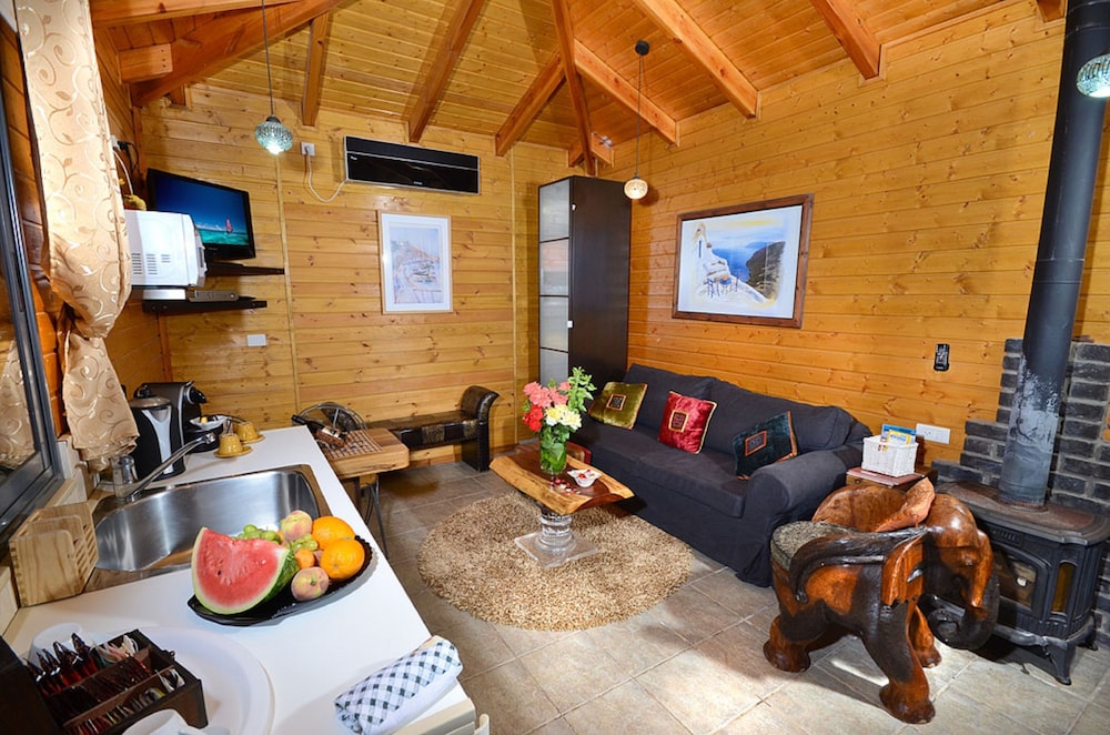 Classic Cabin, 1 Queen Bed with Sofa bed, Non Smoking photo 1