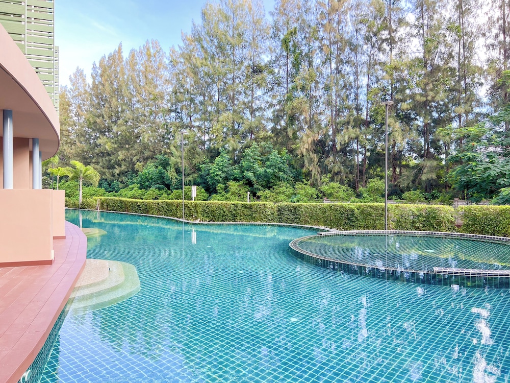 Kaset Pool Access - Photo 4
