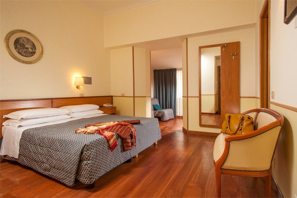 Quadruple Room photo 1