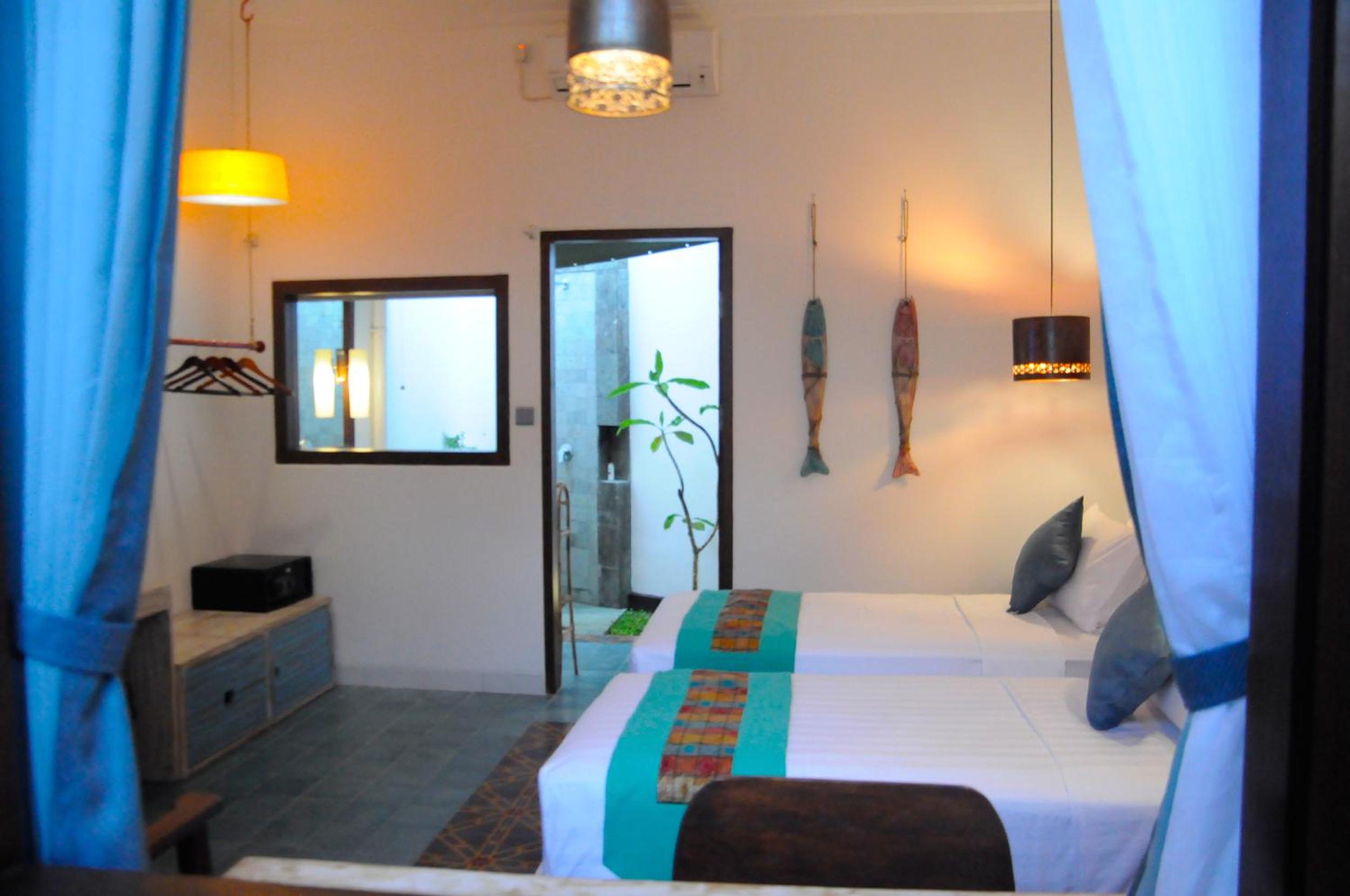 Twin Room with Pool View