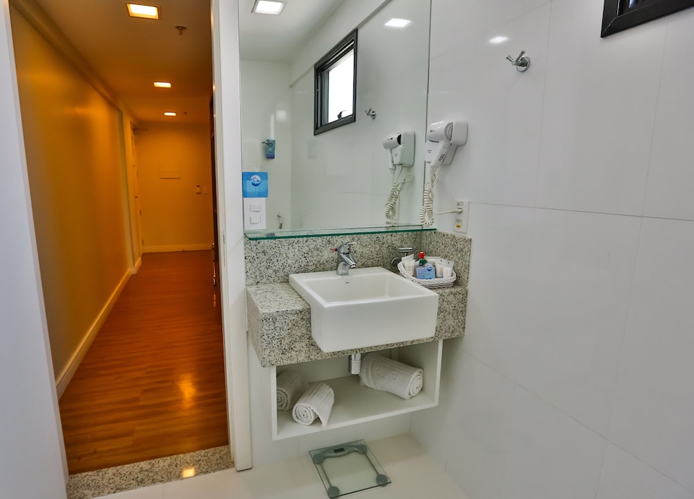 Quarto Business Class photo 2
