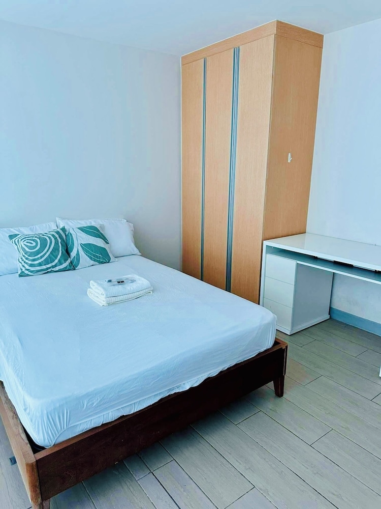 Family Condo, 2 Bedrooms, Non Smoking, City View photo 2