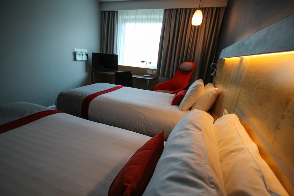 Standard Room, 2 Twin Beds - Photo 4
