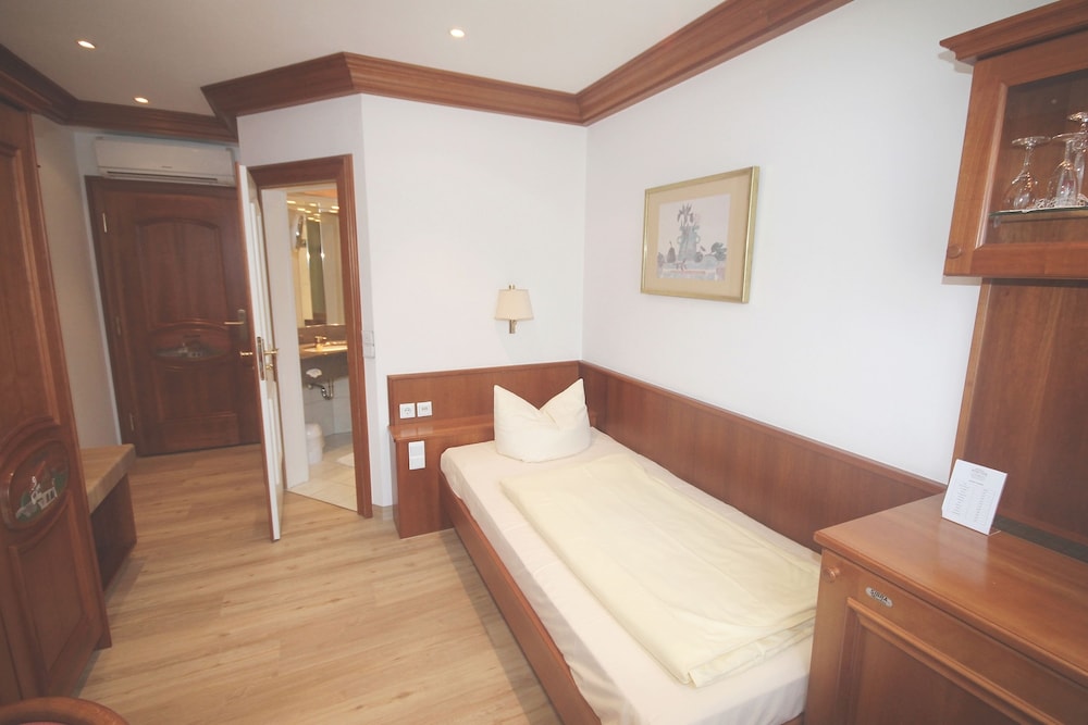 Standard Single Room photo 2