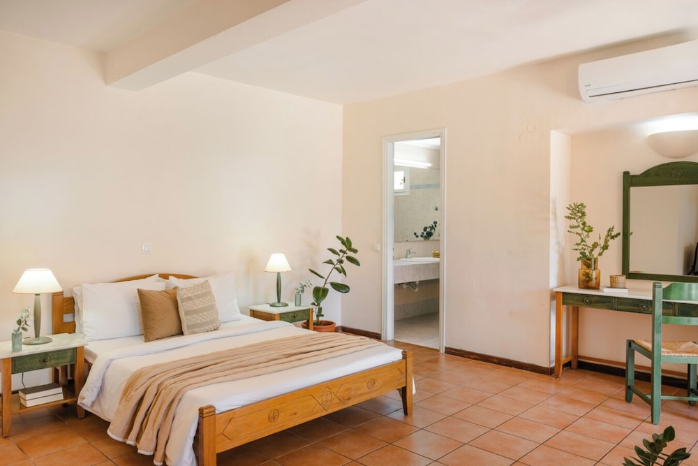 Double or Twin Room, Garden View - Photo 3
