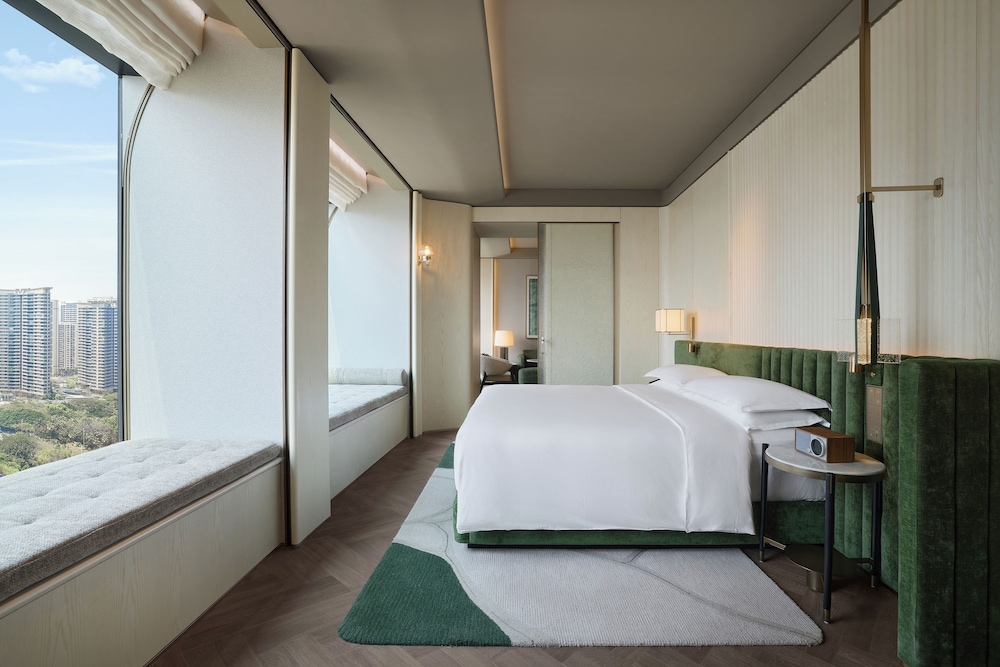 Deluxe Suite photo 2
