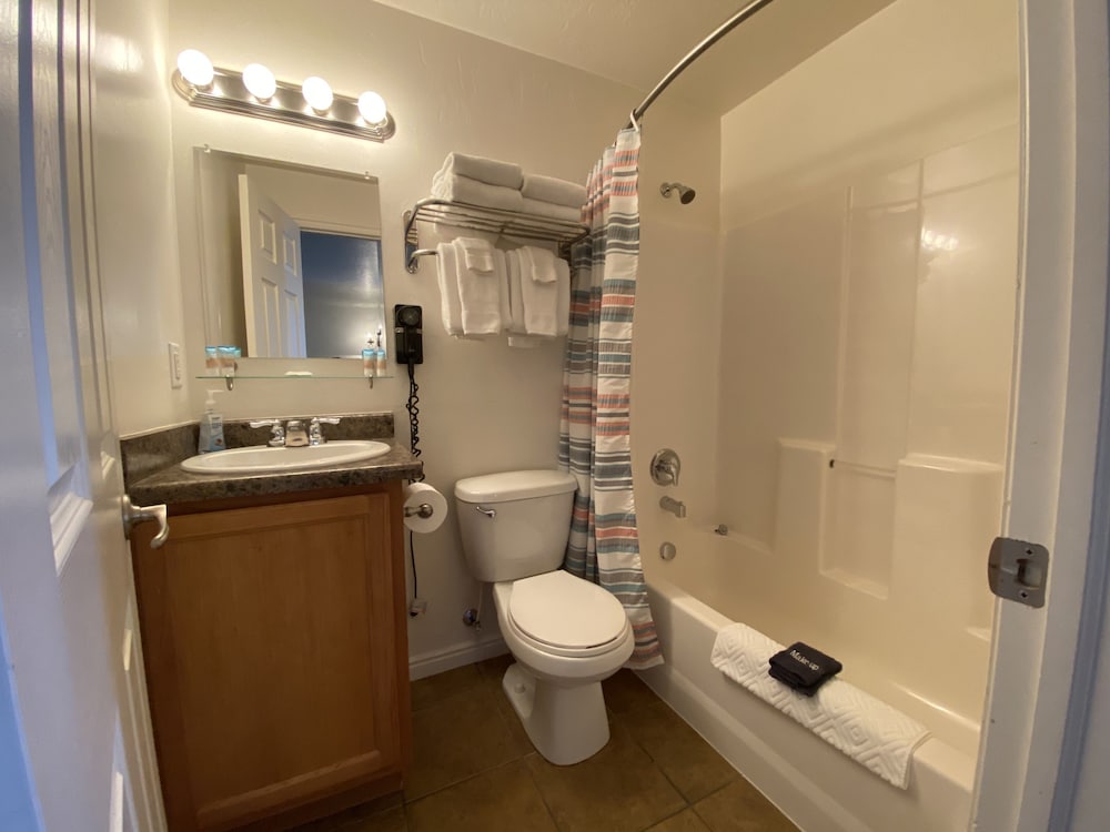 Honeymoon Studio Suite, Non Smoking, Garden View photo 2