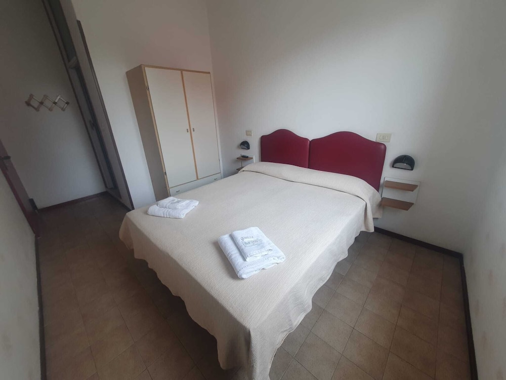 Economy Double Room, 1 Double Bed