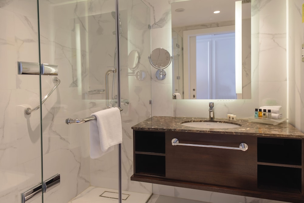 Executive Suite, 1 Double Bed, City View - Photo 3
