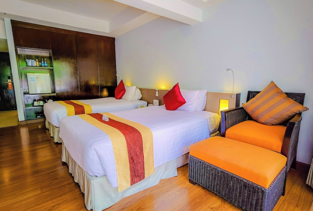 Premium Deluxe Room - Photo 9