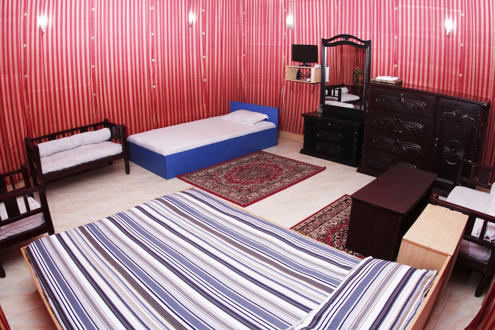Deluxe Single Room, 1 King Bed photo 2
