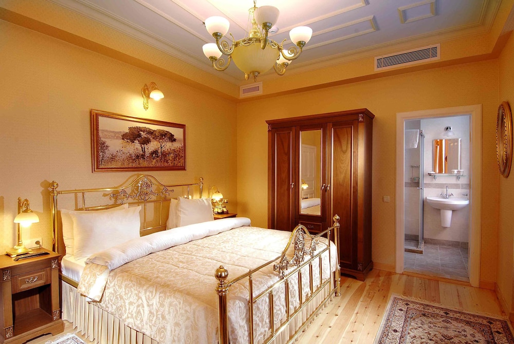 Deluxe Double Room photo 2